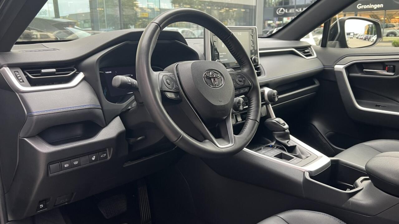 Toyota RAV4 2.5 Hybrid AWD Bi-T. | Trekhaak | Camera | Stoelverwarming