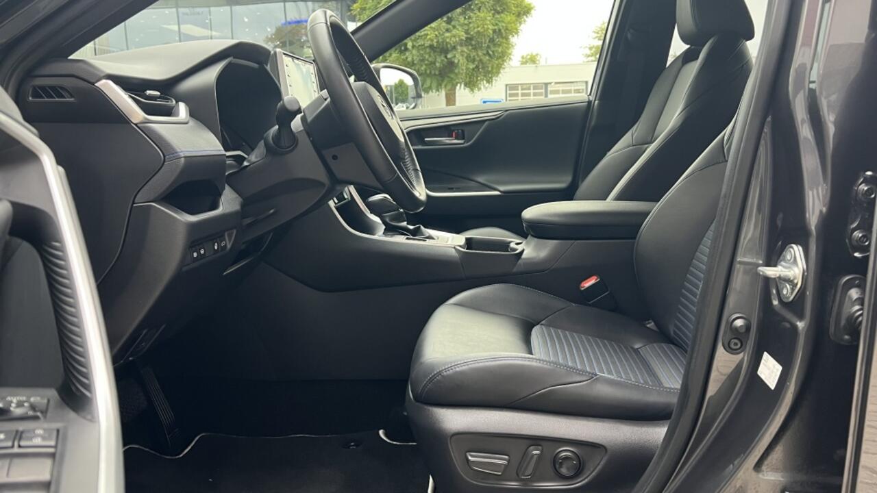 Toyota RAV4 2.5 Hybrid AWD Bi-T. | Trekhaak | Camera | Stoelverwarming