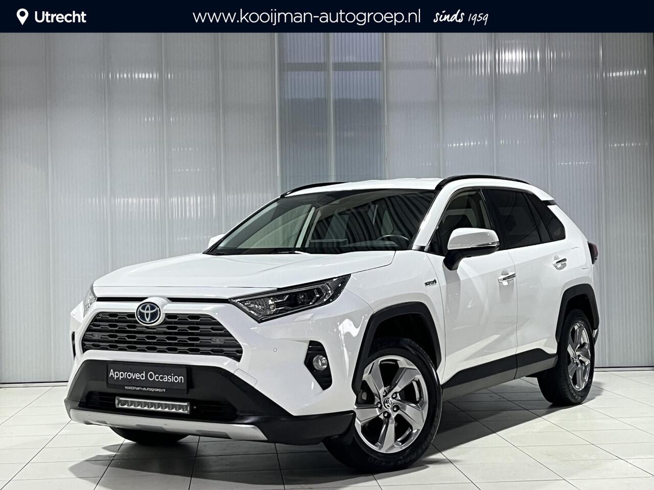 Toyota RAV4 2.5 Hybrid AWD Executive | AWD | Afn. Trekhaak | Parkeersensoren V+A | Leer | BSM | Stoel- & Stuurverwarming