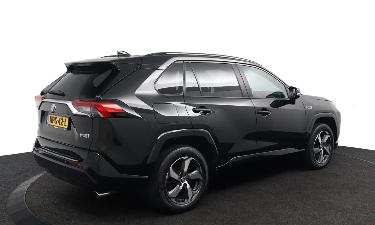 Toyota RAV4 2.5 Plug-in Hybrid AWD Dynamic Elektrisch Verstelbare Bestuurdersstoel | Stoel en Stuurwielverwarming | Draadloos telefoonlader | Grootscherm Navigatie |