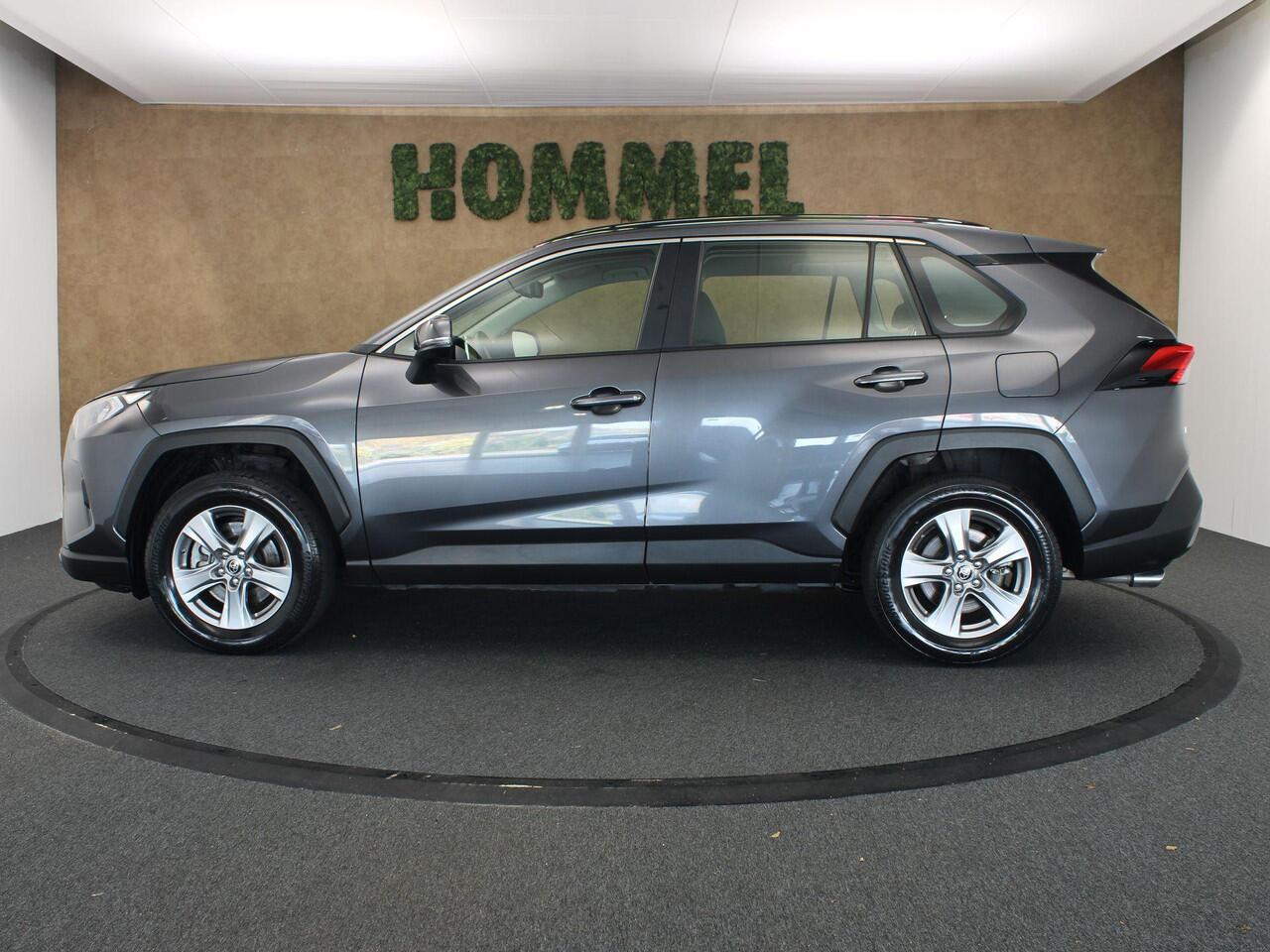 Toyota RAV4 2.5 Hybrid Active - ORIGINEEL NEDERLANDSE AUTO - ACHTERUITRIJCAMERA - APPLE CARPLAY/ANDROID AUTO - BLUETOOTH TELEFOONVOORBEREIDING - CRUISE CONTROL ADAPTIEF - DAB ONTVANGER - ELECTRONIC CLIMATE CONTROLE - ELEKTRISCHE RAMEN VOOR EN ACHTER - BUITENSPIEGELS 