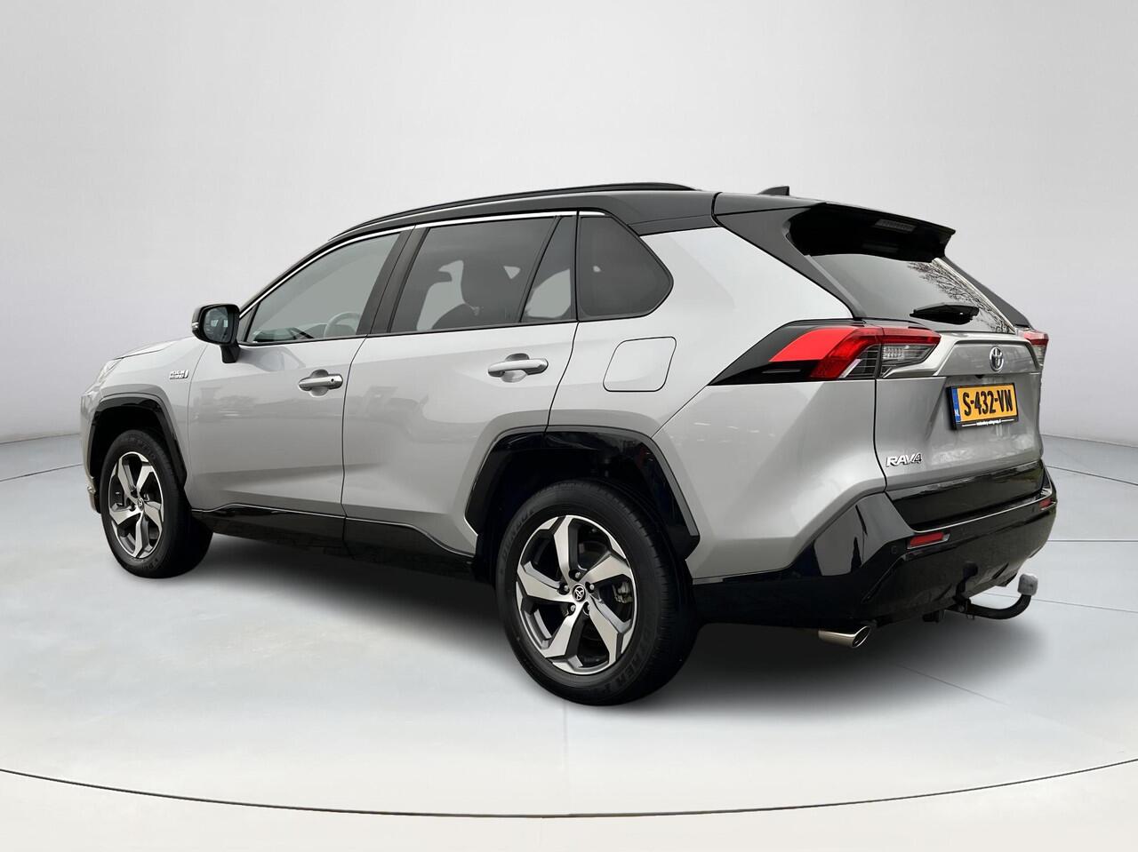 Toyota RAV4 2.5 Plug-in Hybrid AWD Bi-Tone Plus | All-in prijs | Leder | Trekhaak | Camera |