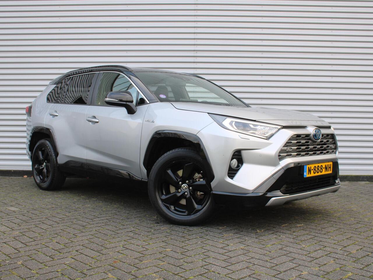 Toyota RAV4 2.5 Hybrid Style | BTW auto | Stoelverwarming | Navi | 18" LM | Camera | Cruise adapt. | Alarm | GPS | LED | Winterbanden |