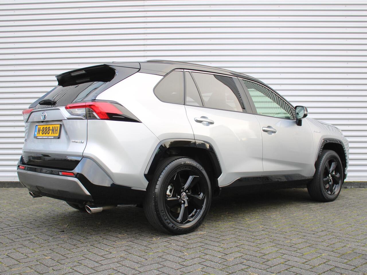 Toyota RAV4 2.5 Hybrid Style | BTW auto | Stoelverwarming | Navi | 18" LM | Camera | Cruise adapt. | Alarm | GPS | LED | Winterbanden |