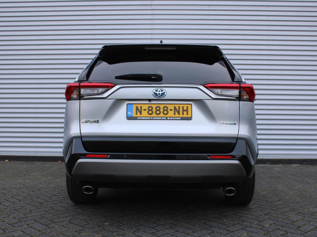 Toyota RAV4 2.5 Hybrid Style | BTW auto | Stoelverwarming | Navi | 18" LM | Camera | Cruise adapt. | Alarm | GPS | LED | Winterbanden |