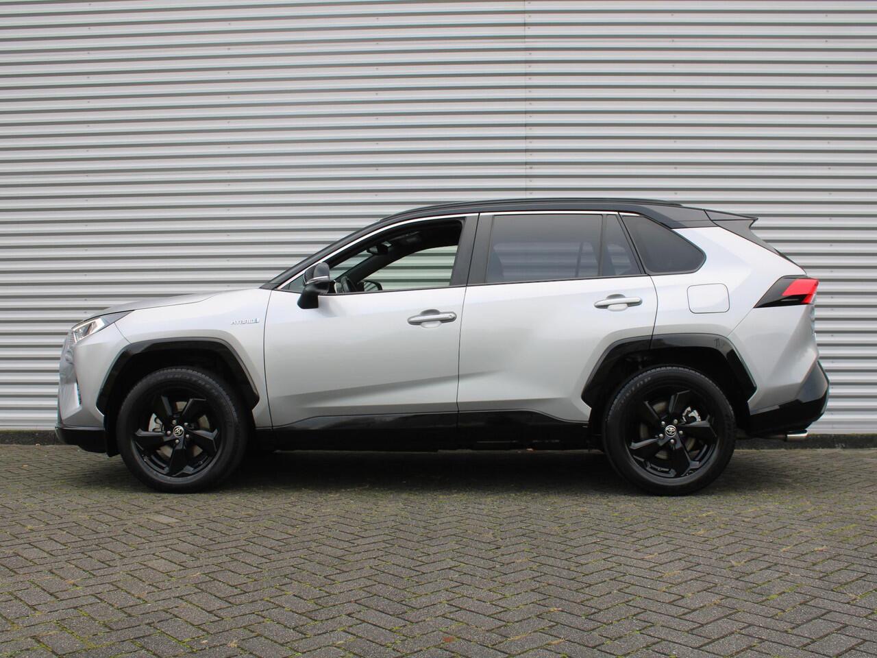 Toyota RAV4 2.5 Hybrid Style | BTW auto | Stoelverwarming | Navi | 18" LM | Camera | Cruise adapt. | Alarm | GPS | LED | Winterbanden |