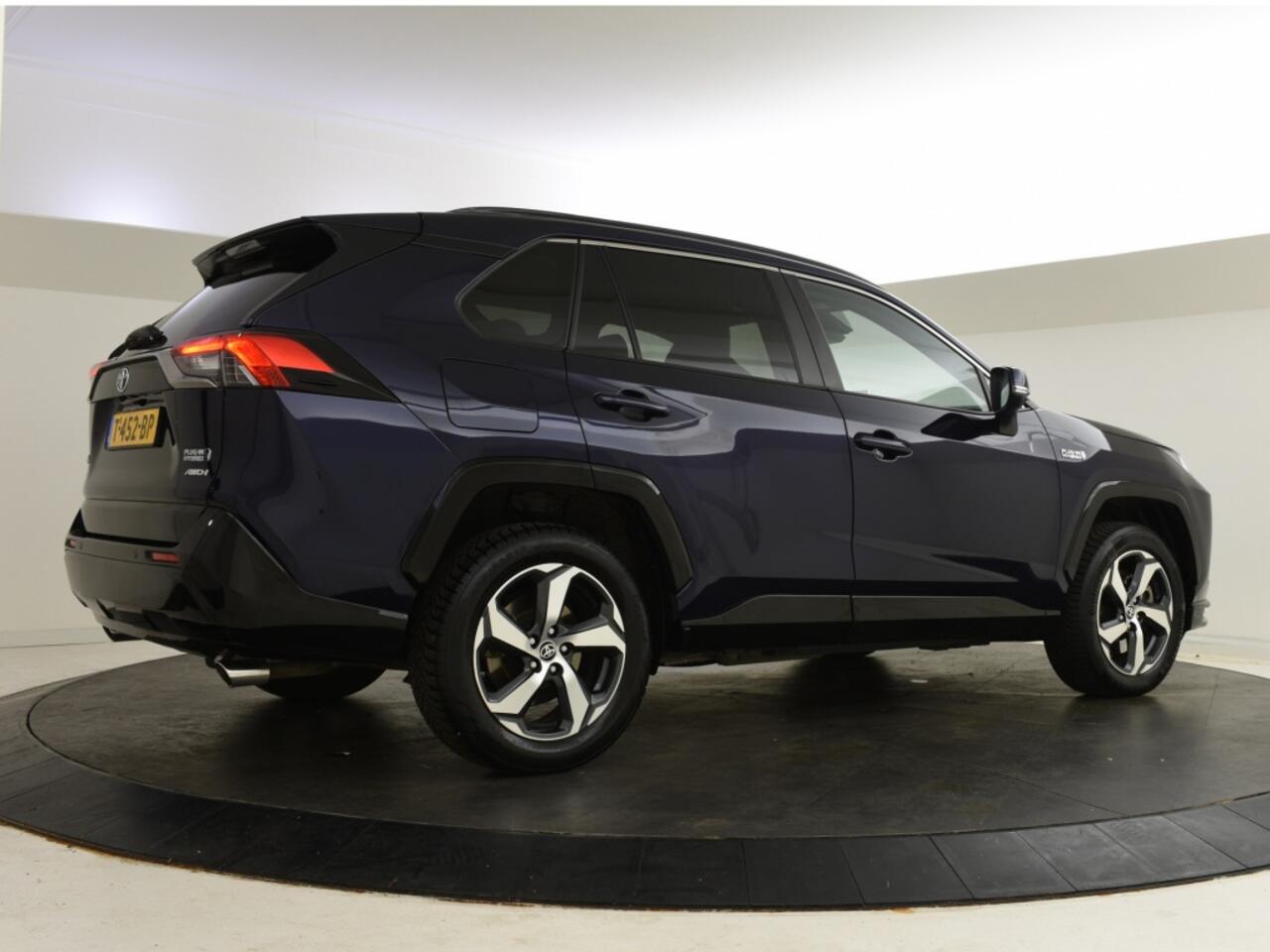 Toyota RAV4 2.5 Hybrid Plug-In AWD Style 306PK | PDC V+A | Stuur en Stoelver