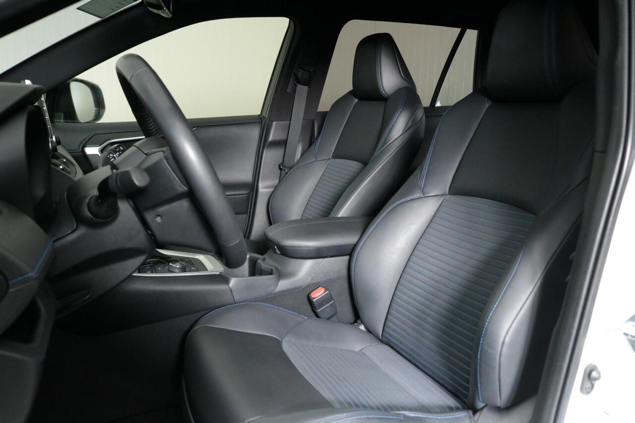 Toyota RAV4 2.5 Hybrid AWD Style, Stuur & Stoelverwarming, Apple Carplay/Android Auto, 1650KG trekgewicht!