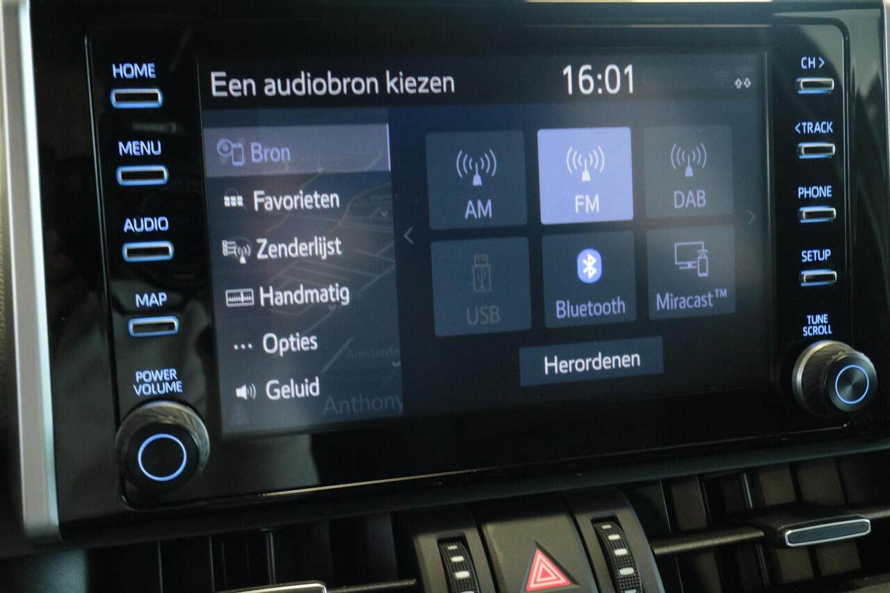 Toyota RAV4 2.5 Hybrid AWD Style, Stuur & Stoelverwarming, Apple Carplay/Android Auto, 1650KG trekgewicht!