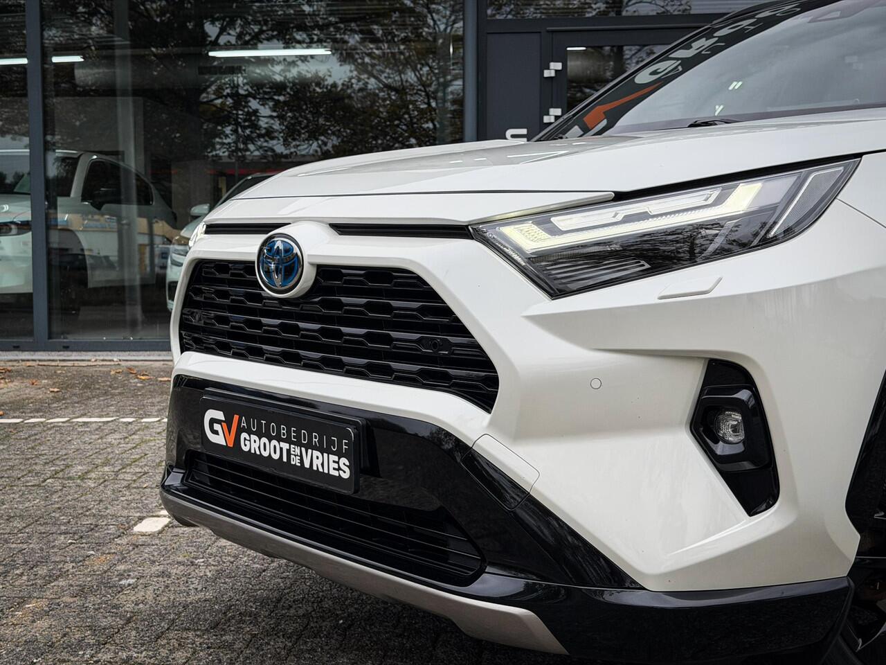 Toyota RAV4 2.5 Hybrid Style Two Tone|Camera|Elek a klep|Stoel/stuurverw.