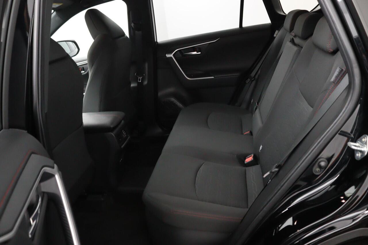 Toyota RAV4 2.5 Plug-in Hybrid AWD Dynamic Elektrisch Verstelbare Bestuurdersstoel | Stoel en Stuurwielverwarming | Draadloos telefoonlader | Grootscherm Navigatie |