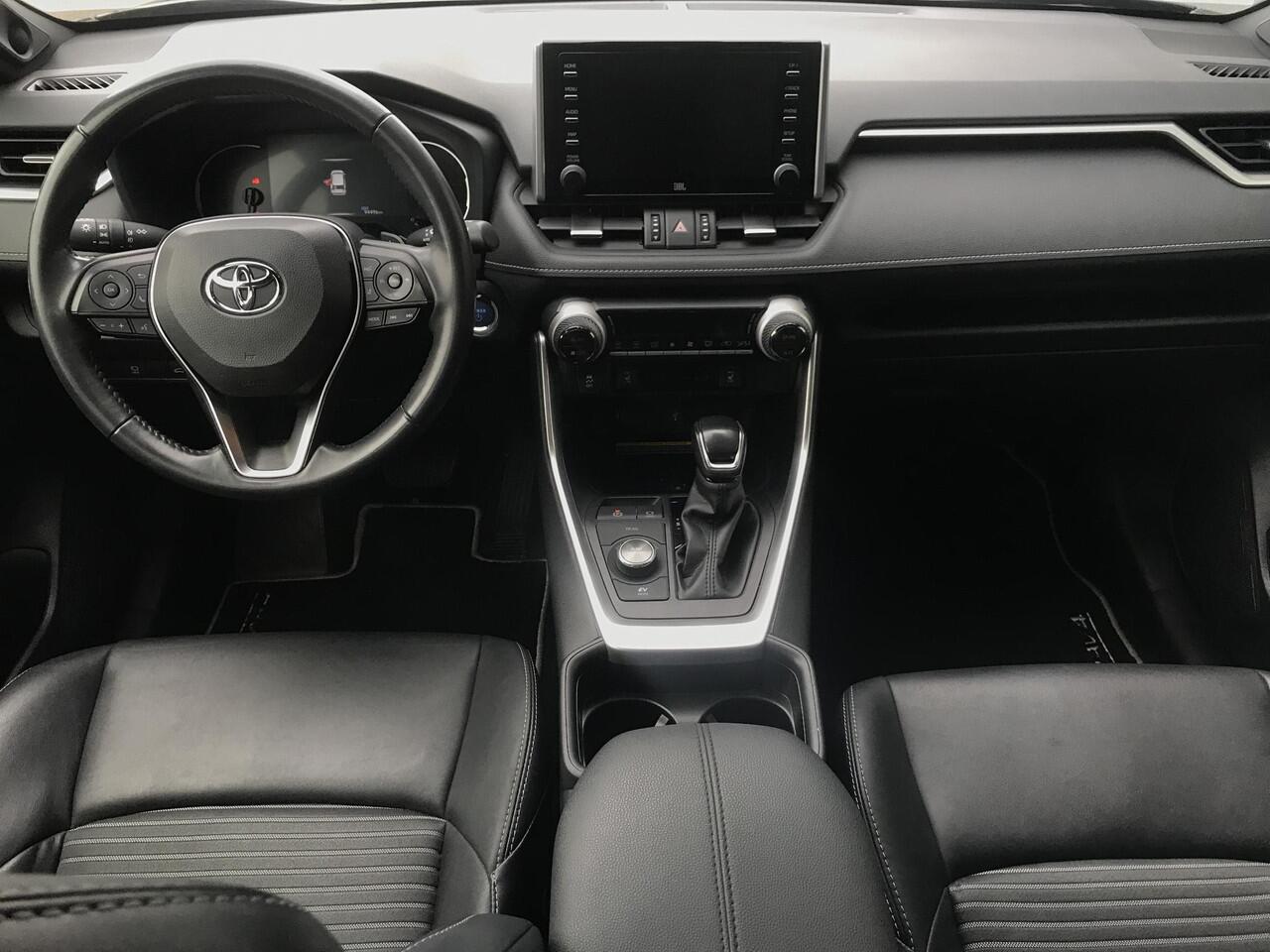 Toyota RAV4 2.5 Hybrid AWD Black Edition 360camera