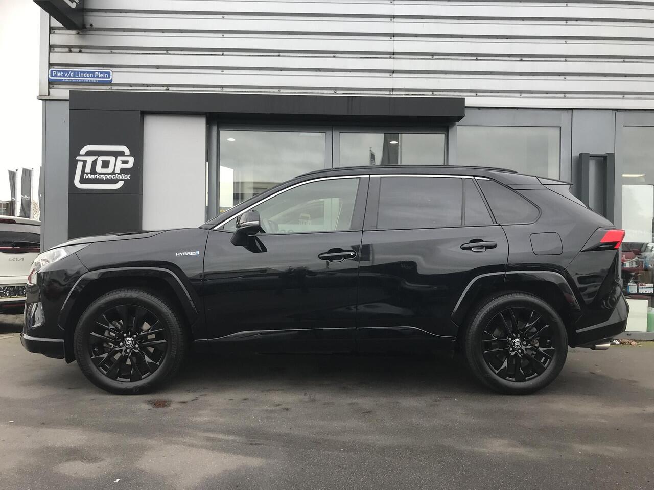 Toyota RAV4 2.5 Hybrid AWD Black Edition 360camera