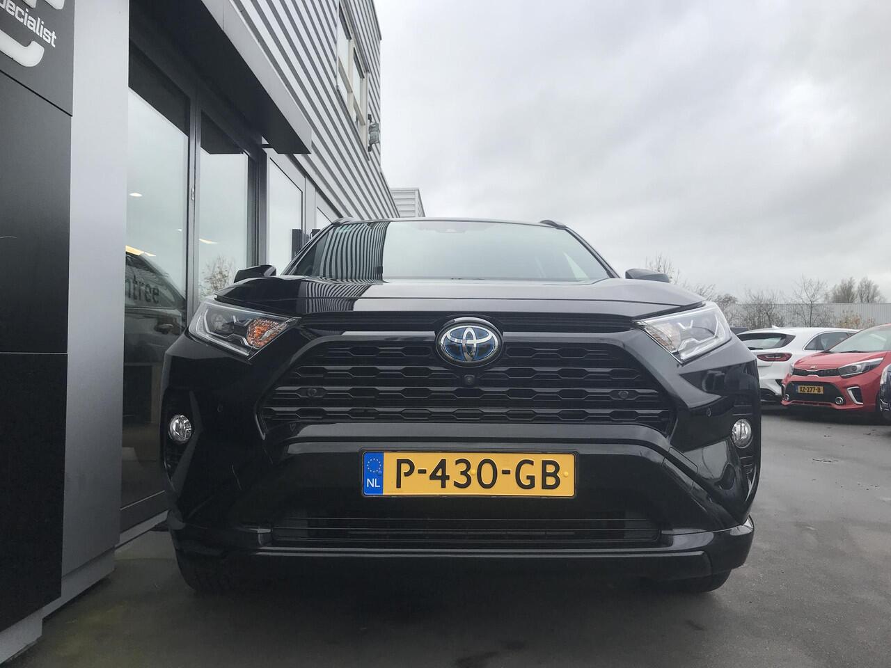 Toyota RAV4 2.5 Hybrid AWD Black Edition 360camera