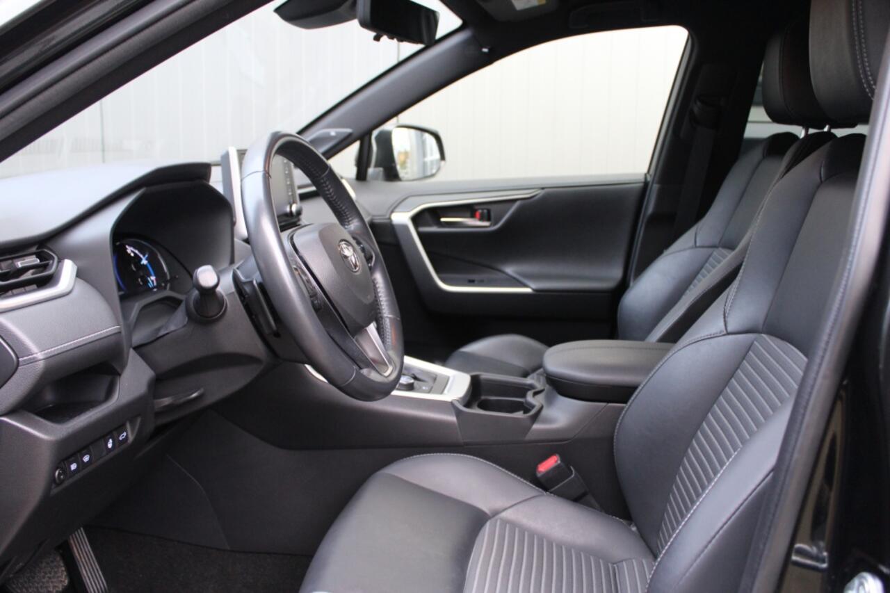Toyota RAV4 2.5 Hybrid AWD Black Edition / JBL / PDC / Trekhaak 1650KG