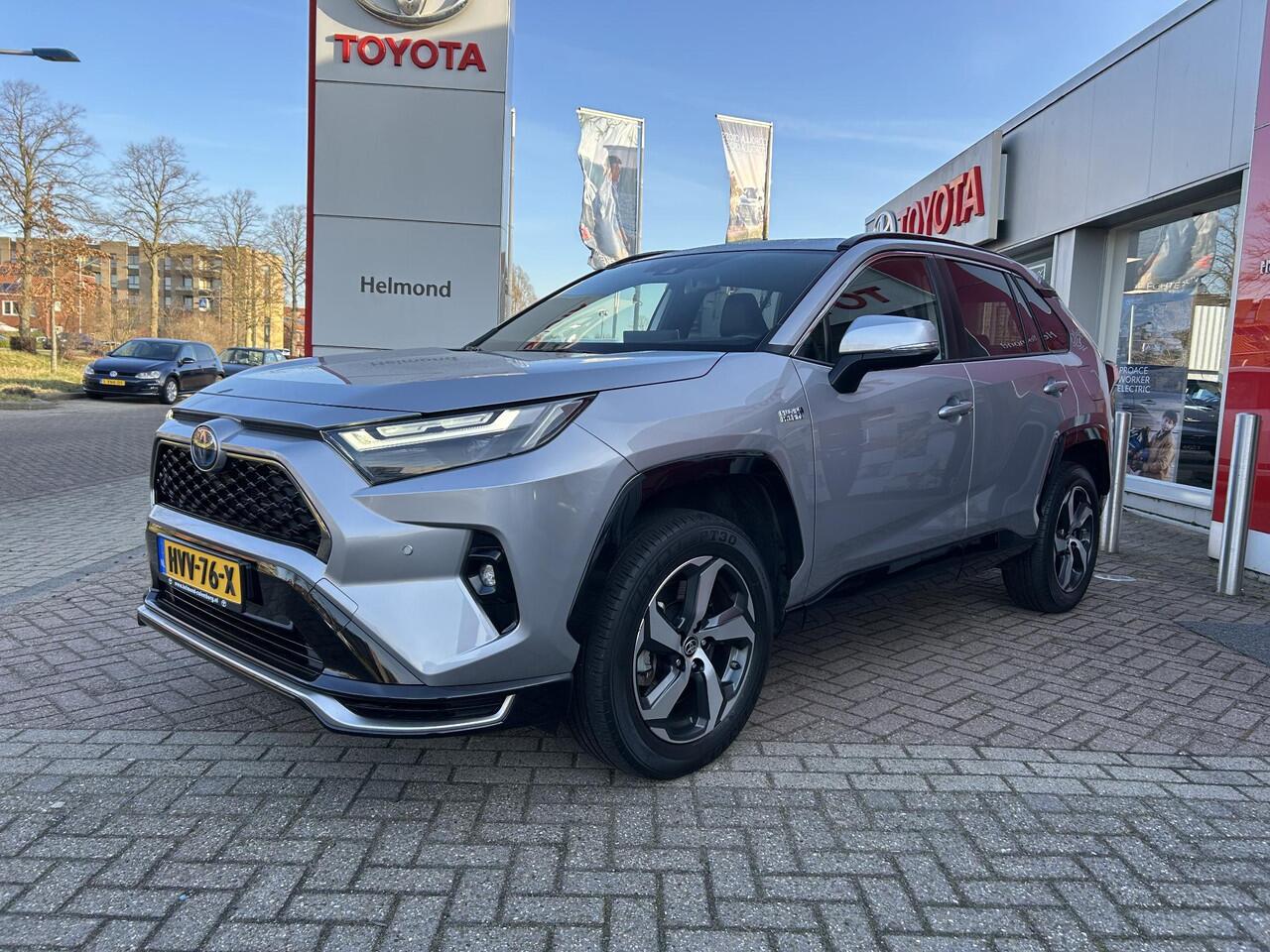 Toyota RAV4 2.5 Plug-in Hybrid AWD Style Navigatie, Stoelverwarming, Dodehoek detectie, Achteruitrijcamera, Elek. zetel, LED, Privacy glass, Smart Key