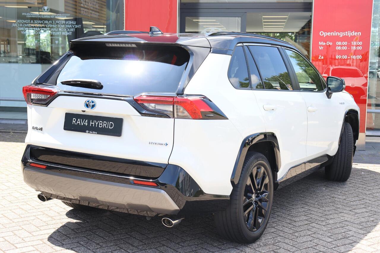 Toyota RAV4 2.5 Hybrid Bi-Tone, Innovation pack, Suede , JBL Audio