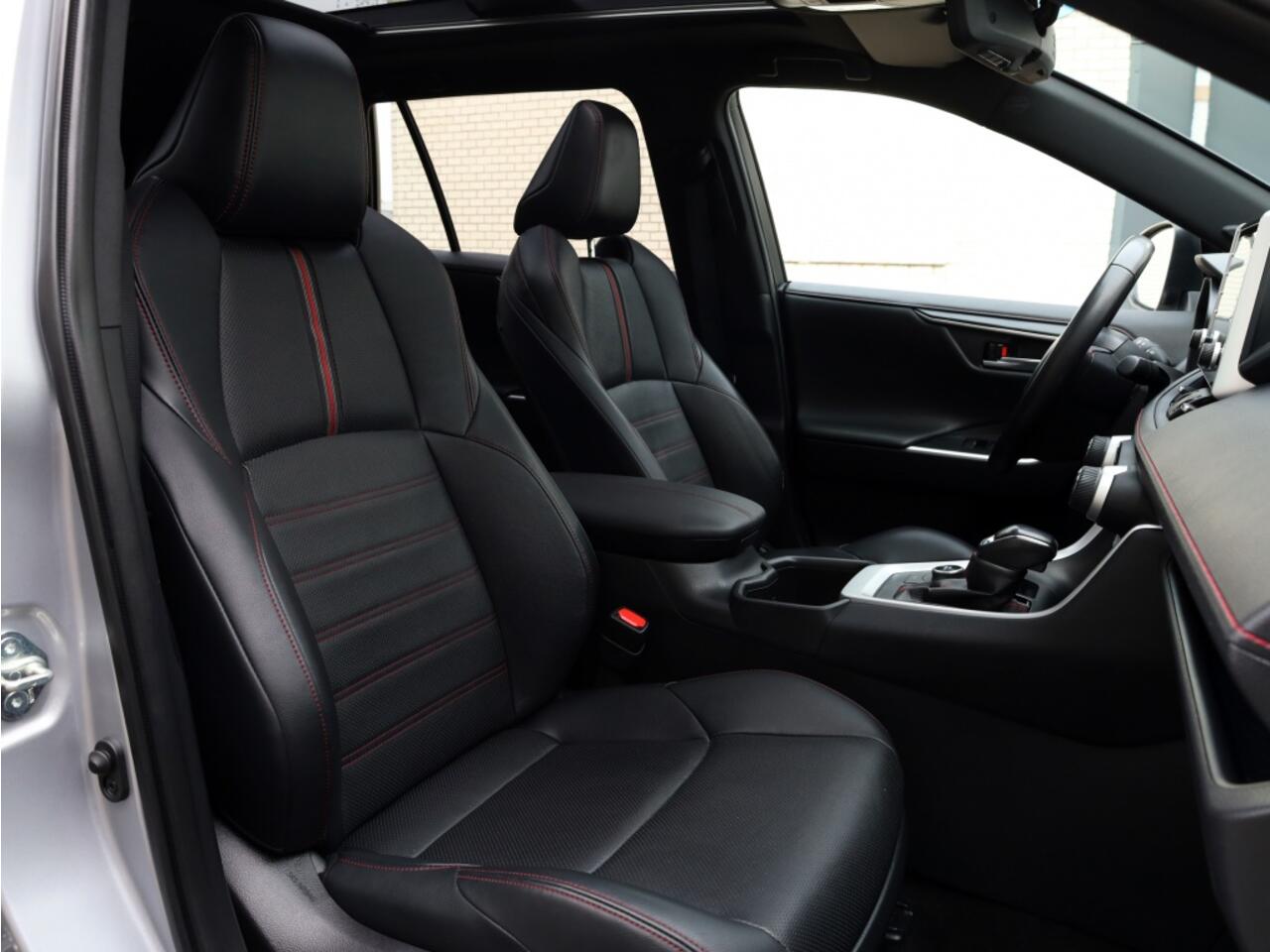 Toyota RAV4 2.5 Plugin Hybrid Bi-Tone+ | Panoramadak | JBL | Stoelventilatie