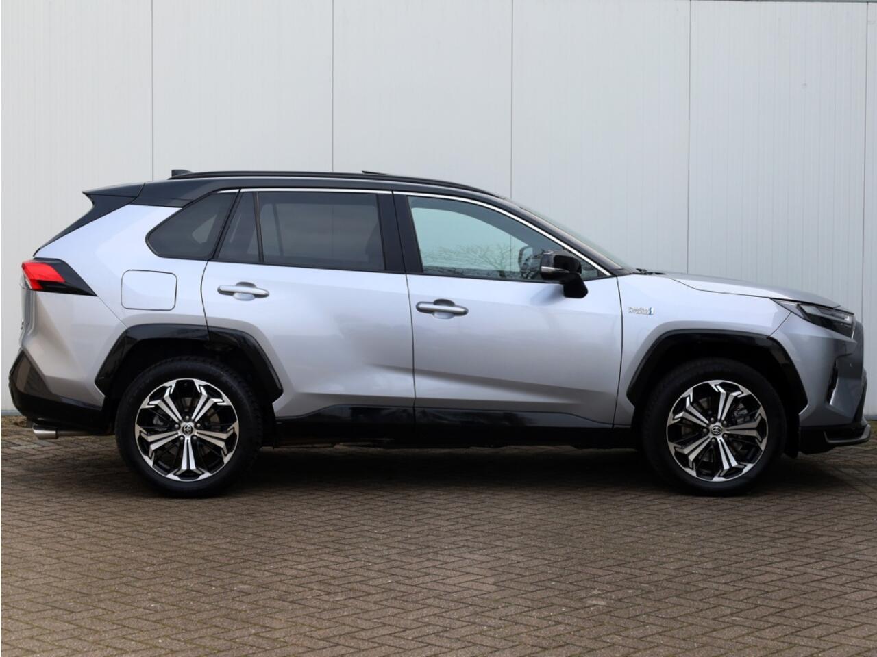 Toyota RAV4 2.5 Plugin Hybrid Bi-Tone+ | Panoramadak | JBL | Stoelventilatie