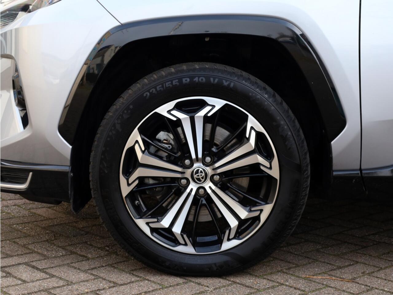 Toyota RAV4 2.5 Plugin Hybrid Bi-Tone+ | Panoramadak | JBL | Stoelventilatie