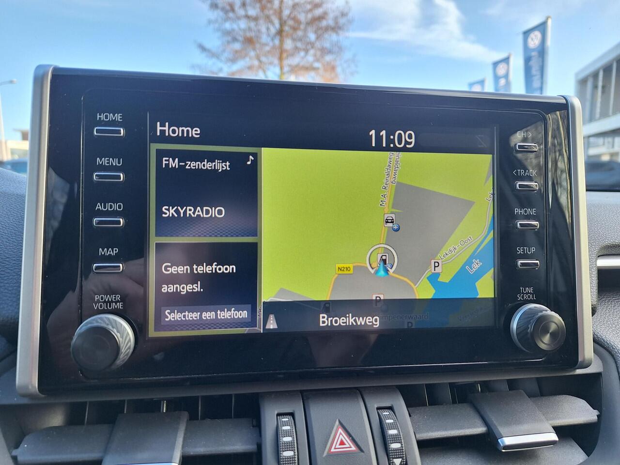 Toyota RAV4 2.5 Hybrid AWD Business Intro (Camera,Navi,Clima)