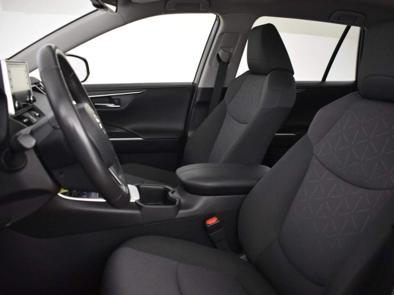 Toyota RAV4 2.5 Hybrid Dynamic | Trekhaak | Navigatie | Blindspot | PDC |