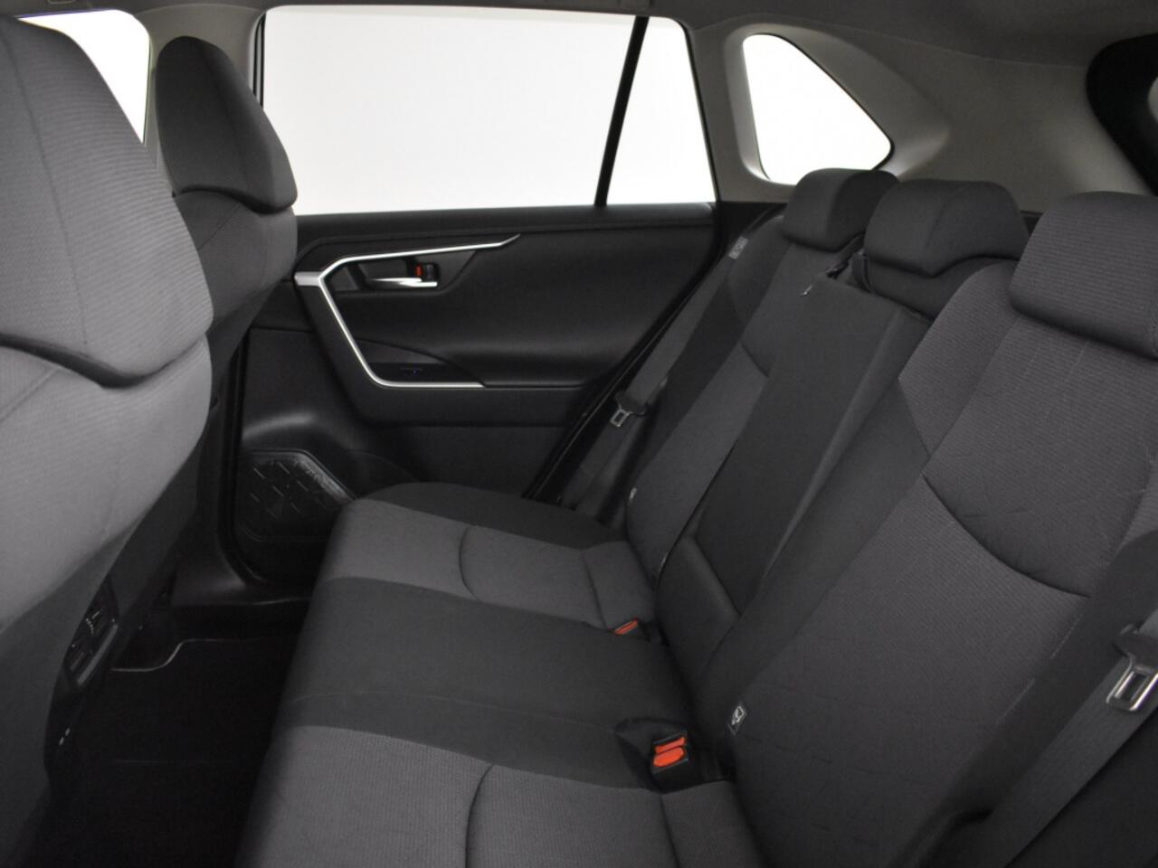 Toyota RAV4 2.5 Hybrid Dynamic | Trekhaak | Navigatie | Blindspot | PDC |