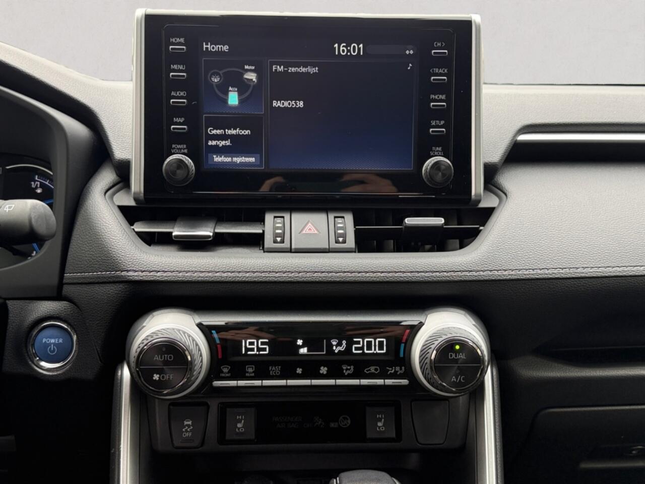 Toyota RAV4 Hybrid 4x2 Team Deutschland
