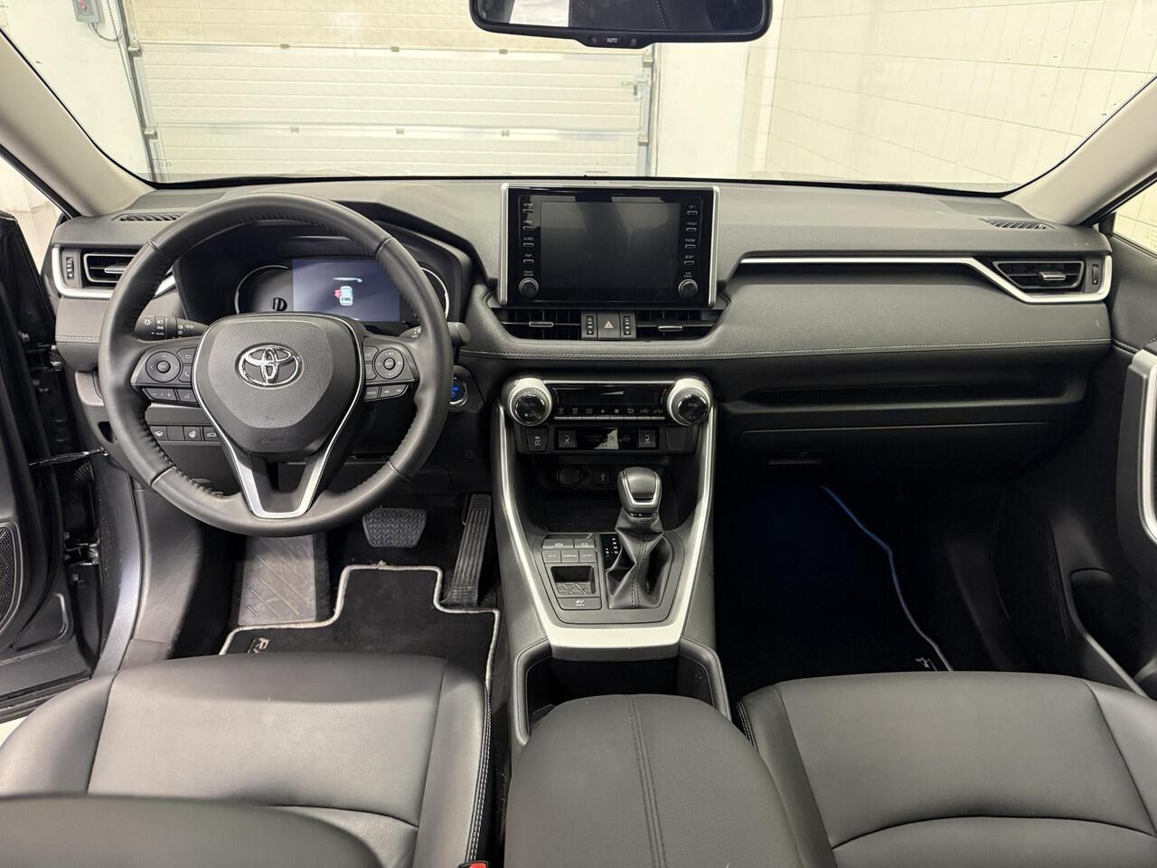 Toyota RAV4 2.5 Hybrid Leer / Carplay / Stoel & Stuurverwarming
