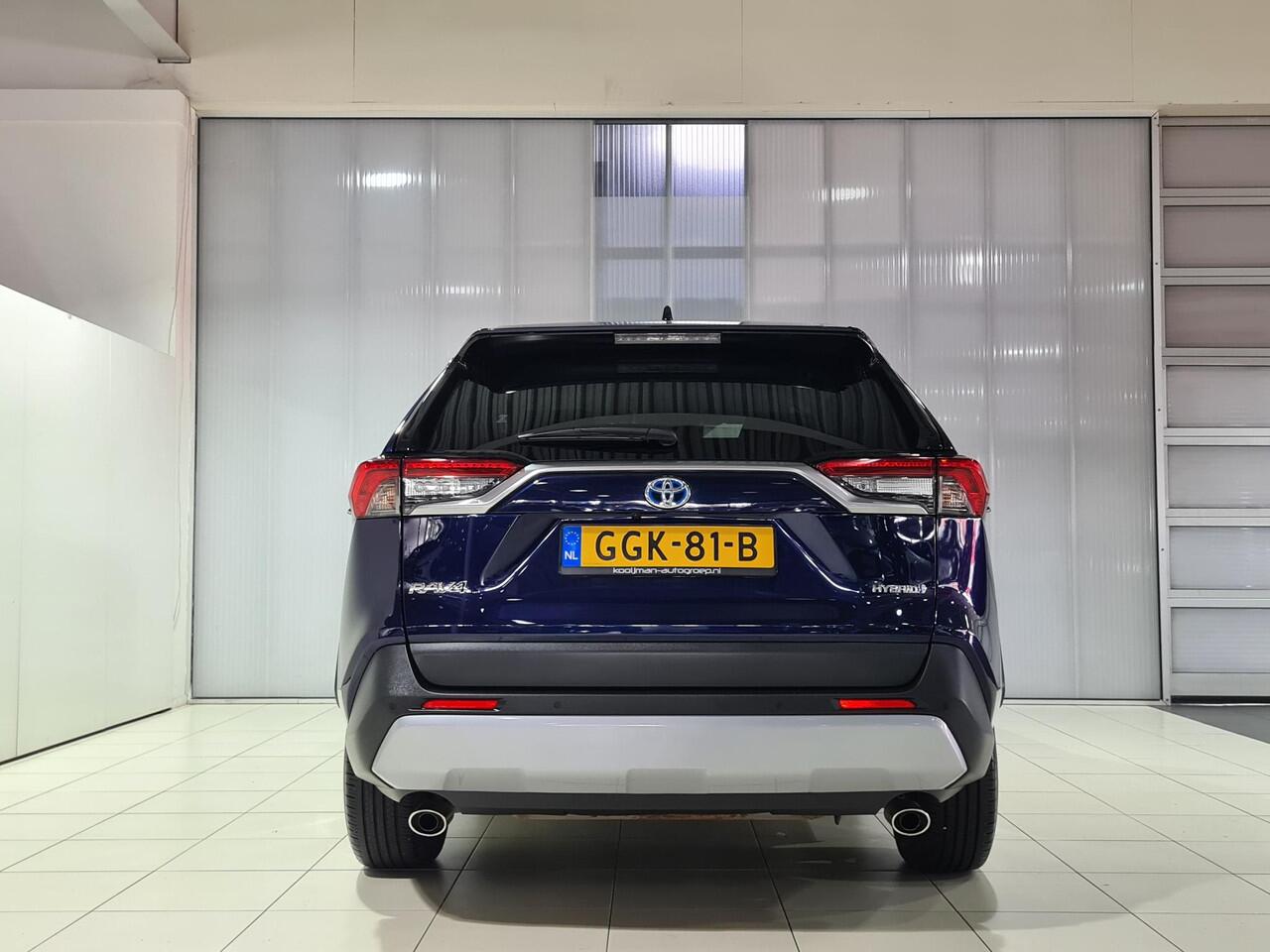 Toyota RAV4 2.5 Hybrid AWD Dynamic | 1650kg trekgewicht | Stoelverwarming | Apple CarPlay/Android auto | Draadloos telefoonlader | Elektr. Achterklep | Adaptive cruise control |