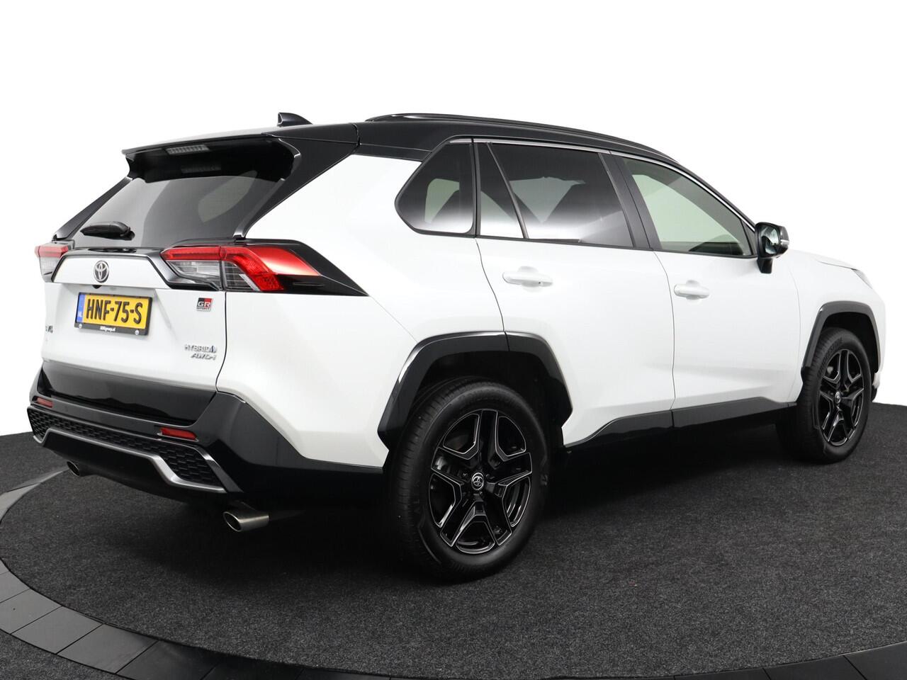 Toyota RAV4 2.5 Hybrid AWD GR Sport | Apple Carplay/Android Auto | JBL Audio | Elektrische Voorstoelen | 360Camera | Stoel/Stuurverwarming | Parkeersensoren |