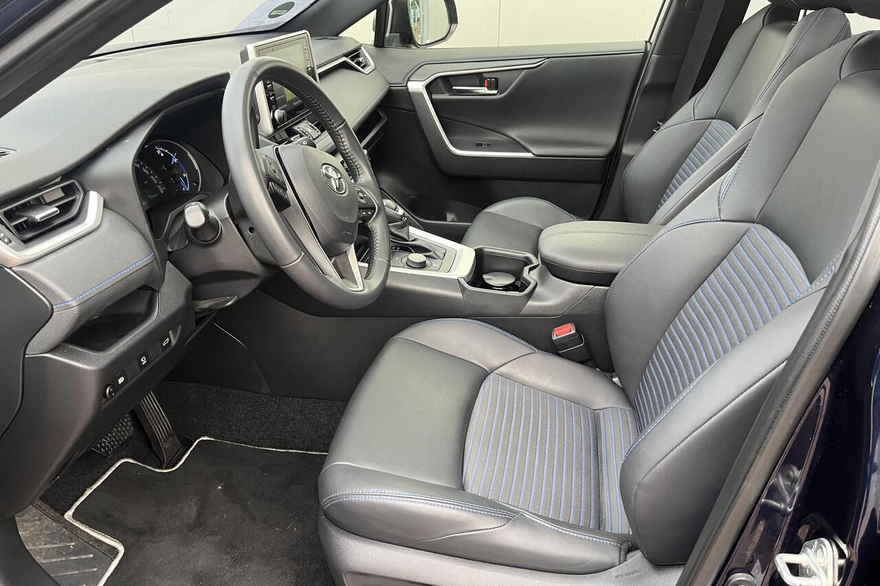 Toyota RAV4 2.5 Hybrid AWD Bi-Tone Schuifdak- 1e eigenaar
