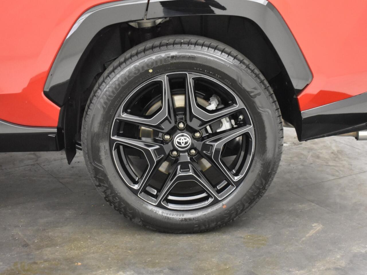 Toyota RAV4 2.5 Hybrid AWD GR SPORT | Blind Spot | PDC | Memory Seat |
