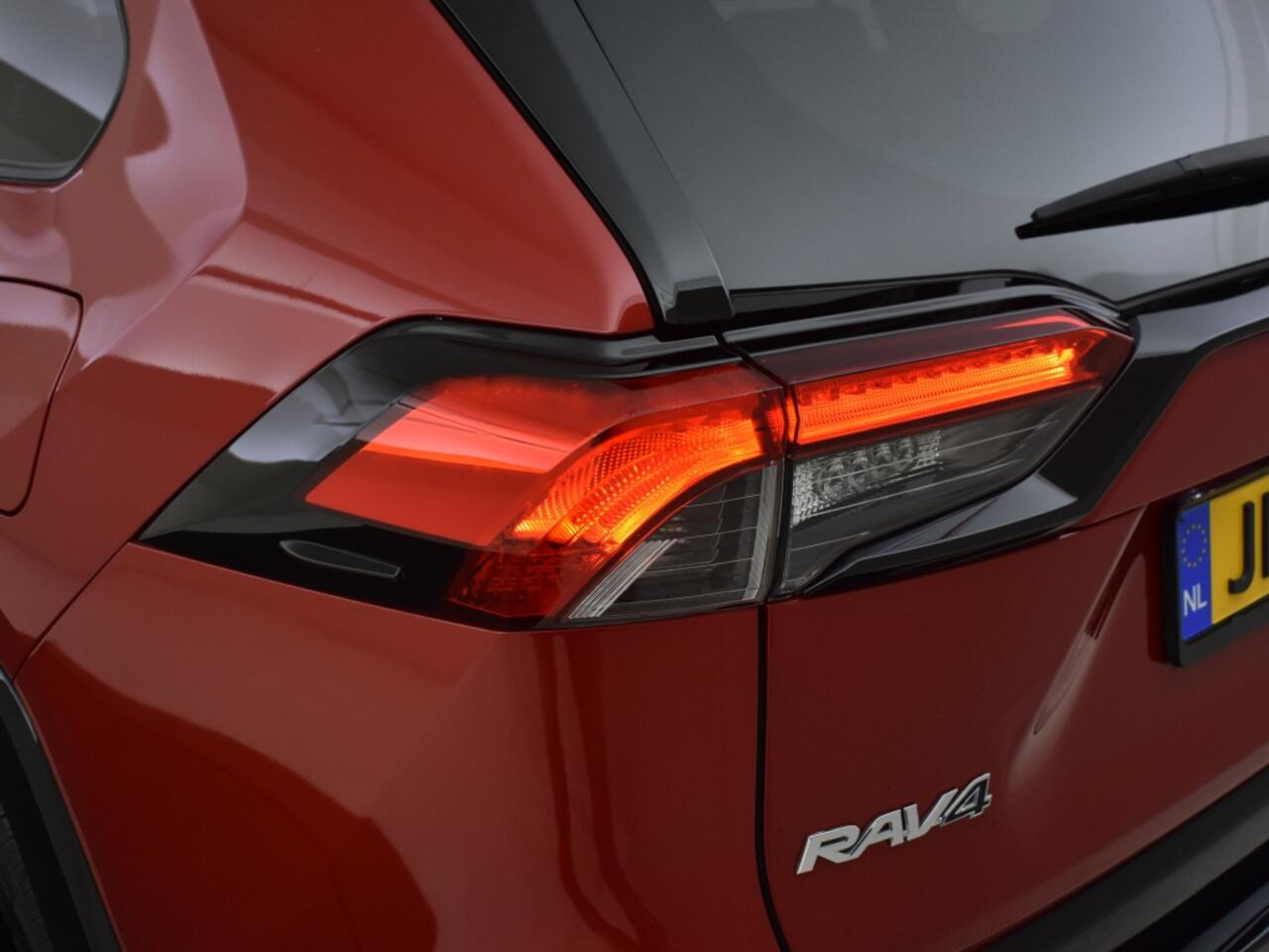 Toyota RAV4 2.5 Hybrid AWD GR SPORT | Blind Spot | PDC | Memory Seat |