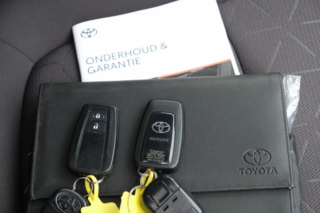 Toyota RAV4 2.5 Hybrid Active Automaat | Apple Carplay / Android auto