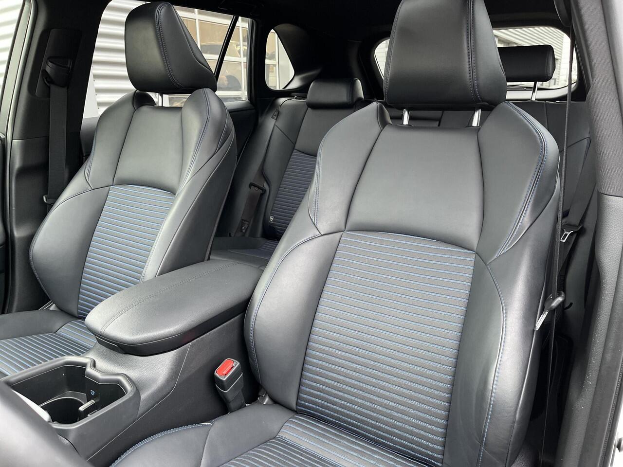 Toyota RAV4 2.5 Hybrid AWD Bi-Tone | All-in prijs | Automaat | Panoramadak | Apple/android auto