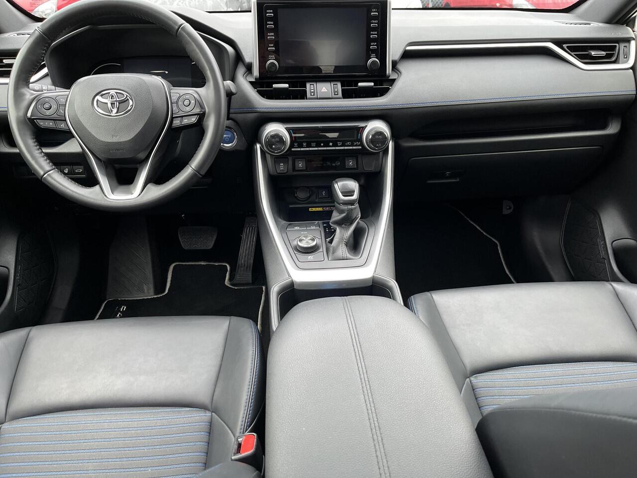 Toyota RAV4 2.5 Hybrid AWD Bi-Tone | All-in prijs | Automaat | Panoramadak | Apple/android auto