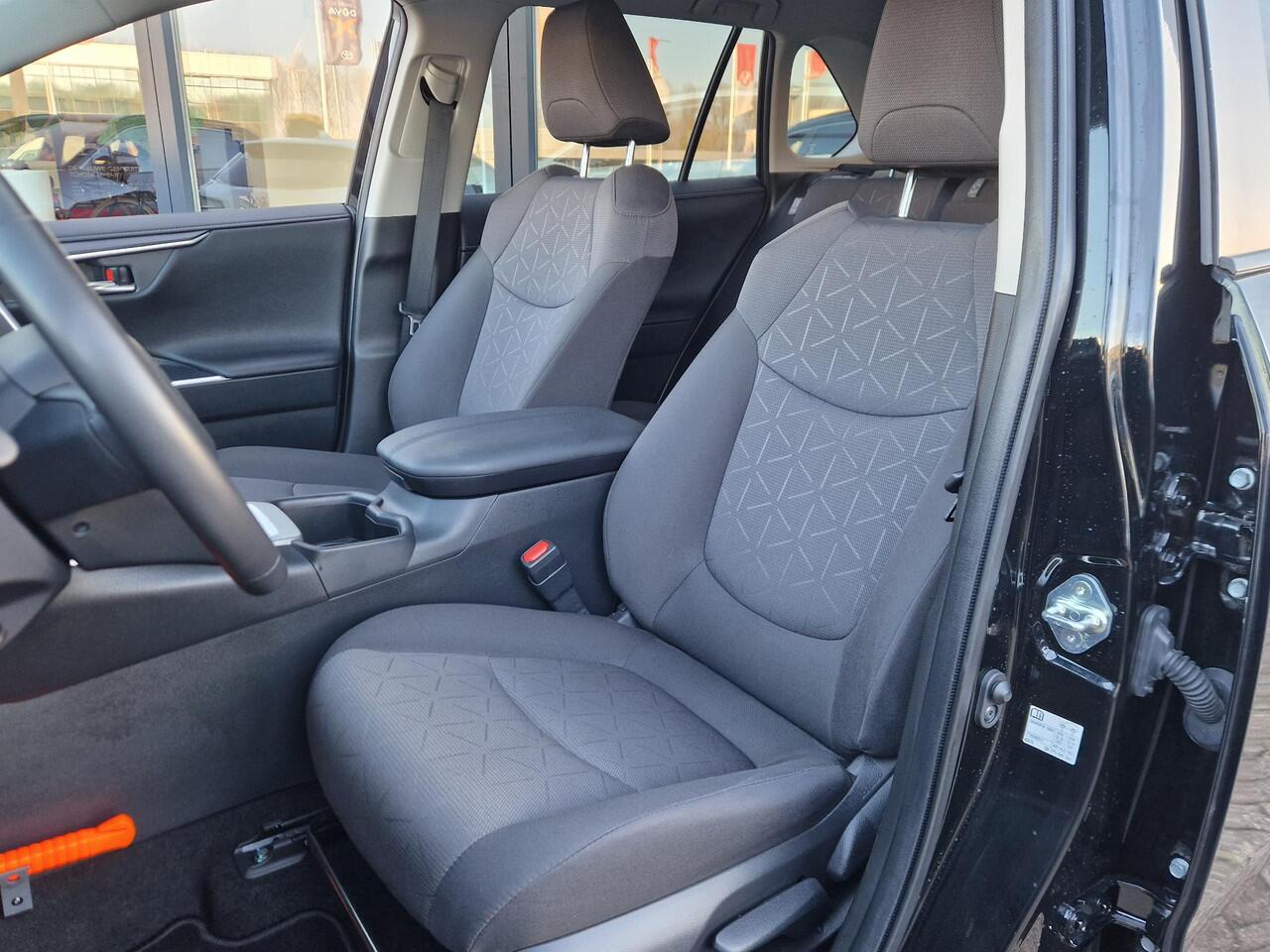 Toyota RAV4 2.5 Hybrid AWD Dynamic 1650 kg trekgewicht