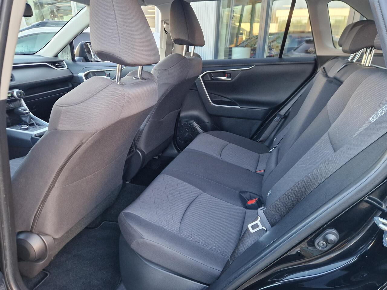 Toyota RAV4 2.5 Hybrid AWD Dynamic 1650 kg trekgewicht