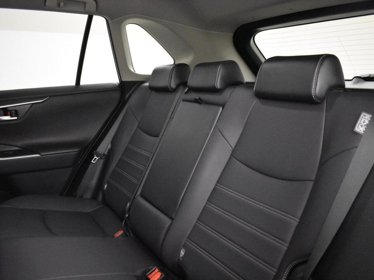Toyota RAV4 2.5 Hybrid Active Comfort | Trekhaak | Leer | Elektr. a. klep