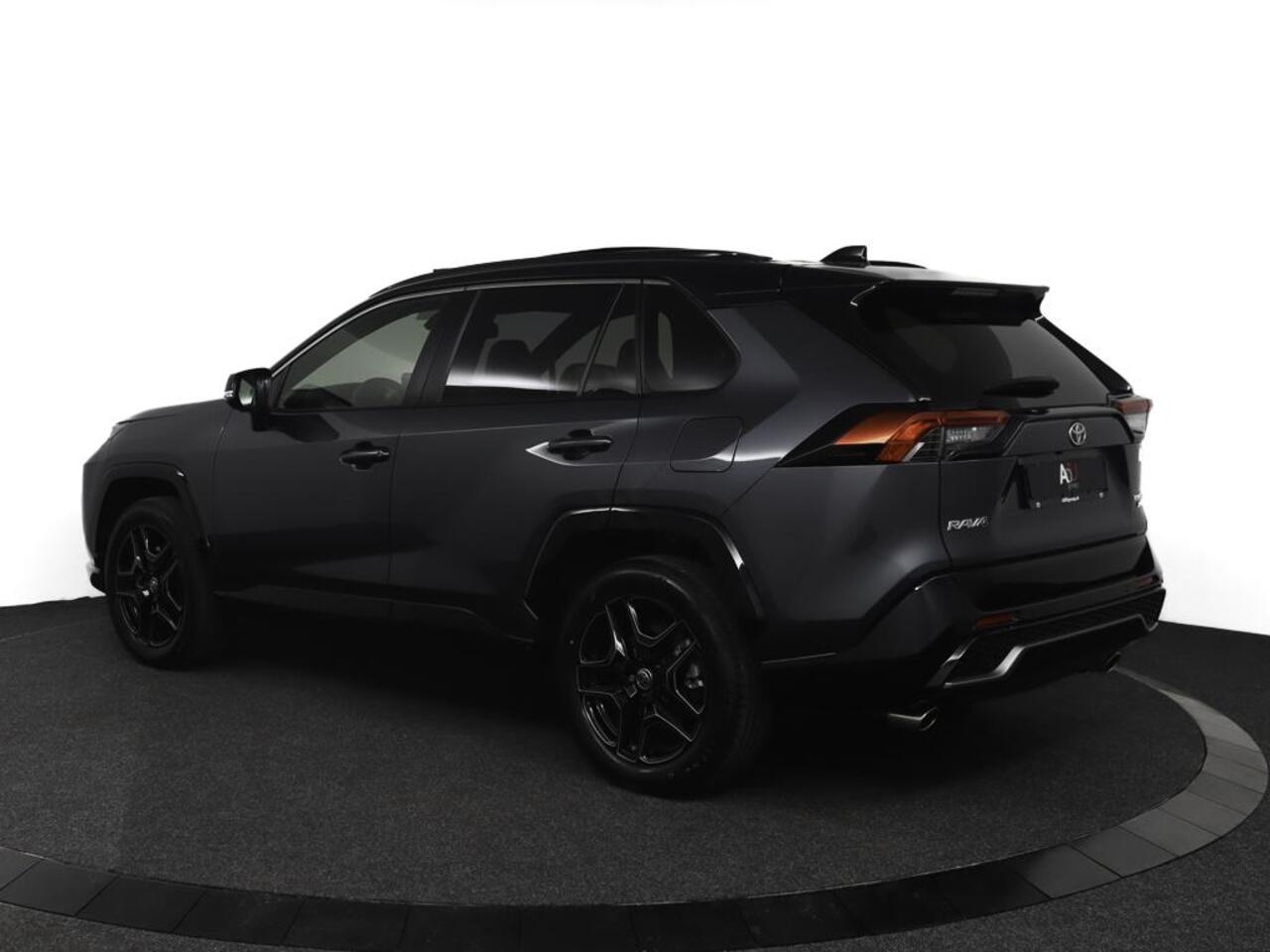 Toyota RAV4 2.5 Hybrid AWD GR SPORT | 1650kg trekgewicht | 360 camera | Schuif/Kantel dak | JBL Audio |