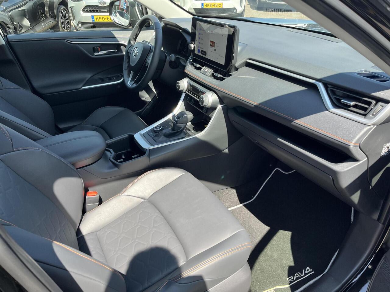 Toyota RAV4 2.5 Hybrid AWD ADVENTURE | Navigatie | Apple CarPlay/Android auto | Achteruitrijcamera | Stuur en stoelverwariming