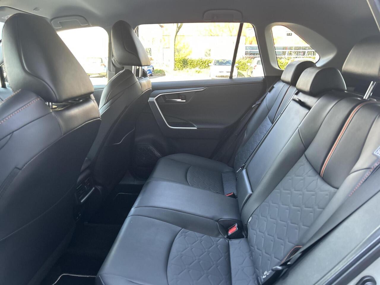 Toyota RAV4 2.5 Hybrid AWD ADVENTURE GERESERVEERD