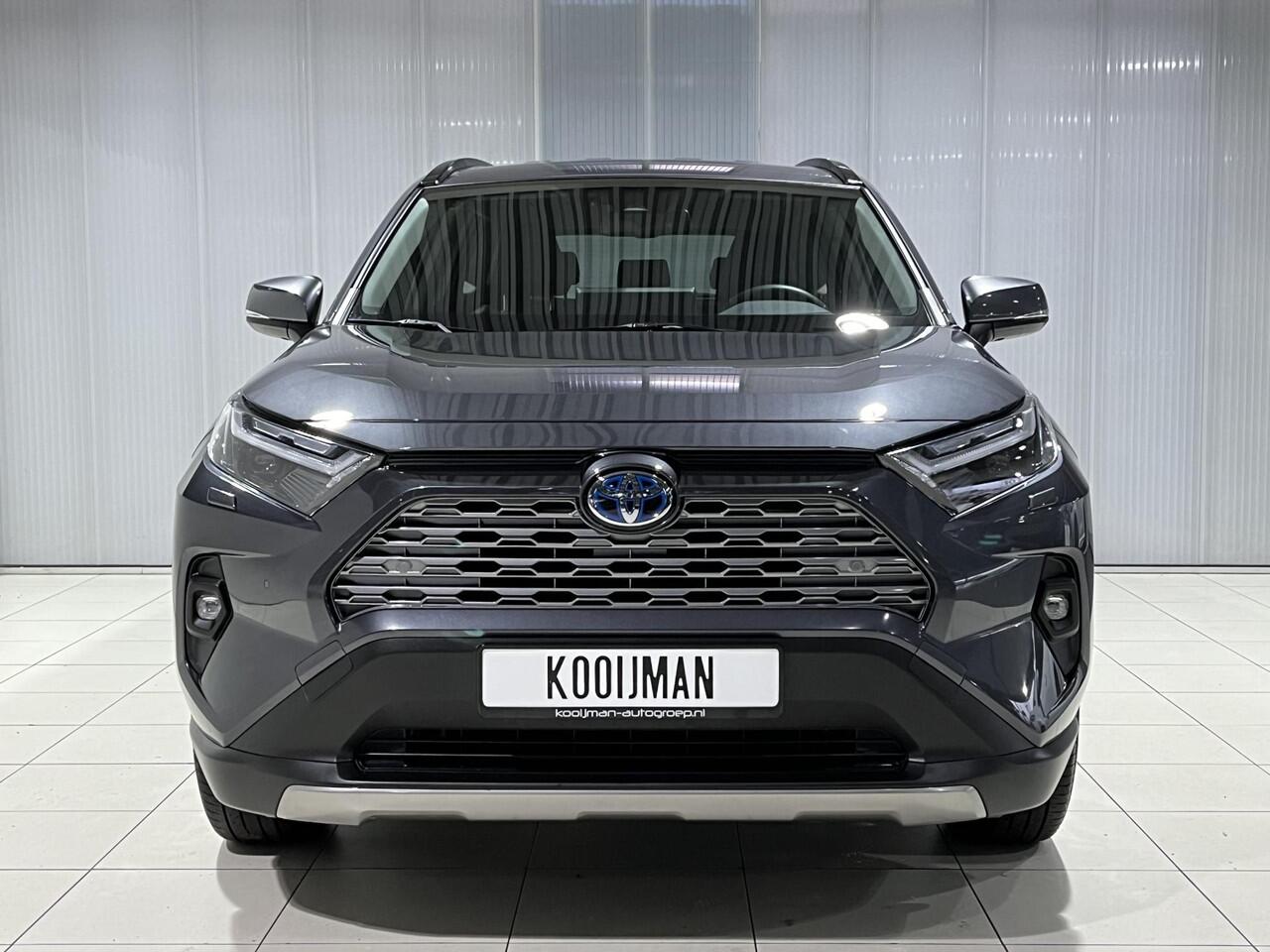Toyota RAV4 2.5 Hybrid AWD Executive | 1650 trekgewicht | Memory | Blindspot | Stoel en stuurverwarming | 19'' Limited velgen | Bearlock | Garantie t/m 2034 |