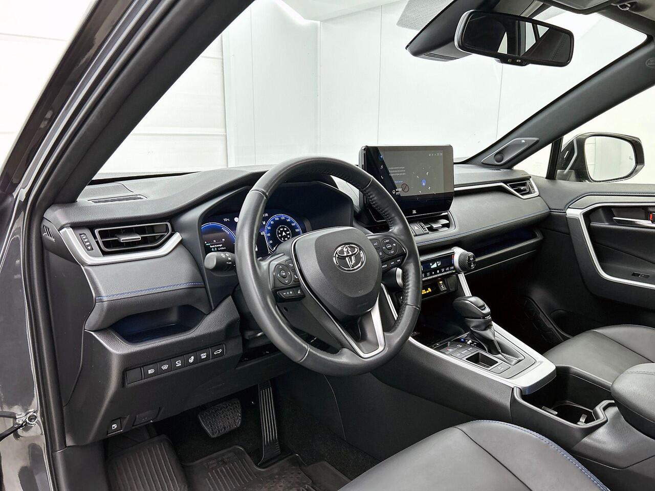 Toyota RAV4 2.5 Hybrid 218PK Style 360-CAMERA | CARPLAY & NAVI | STOF-LEDER | BI-TONE | JBL