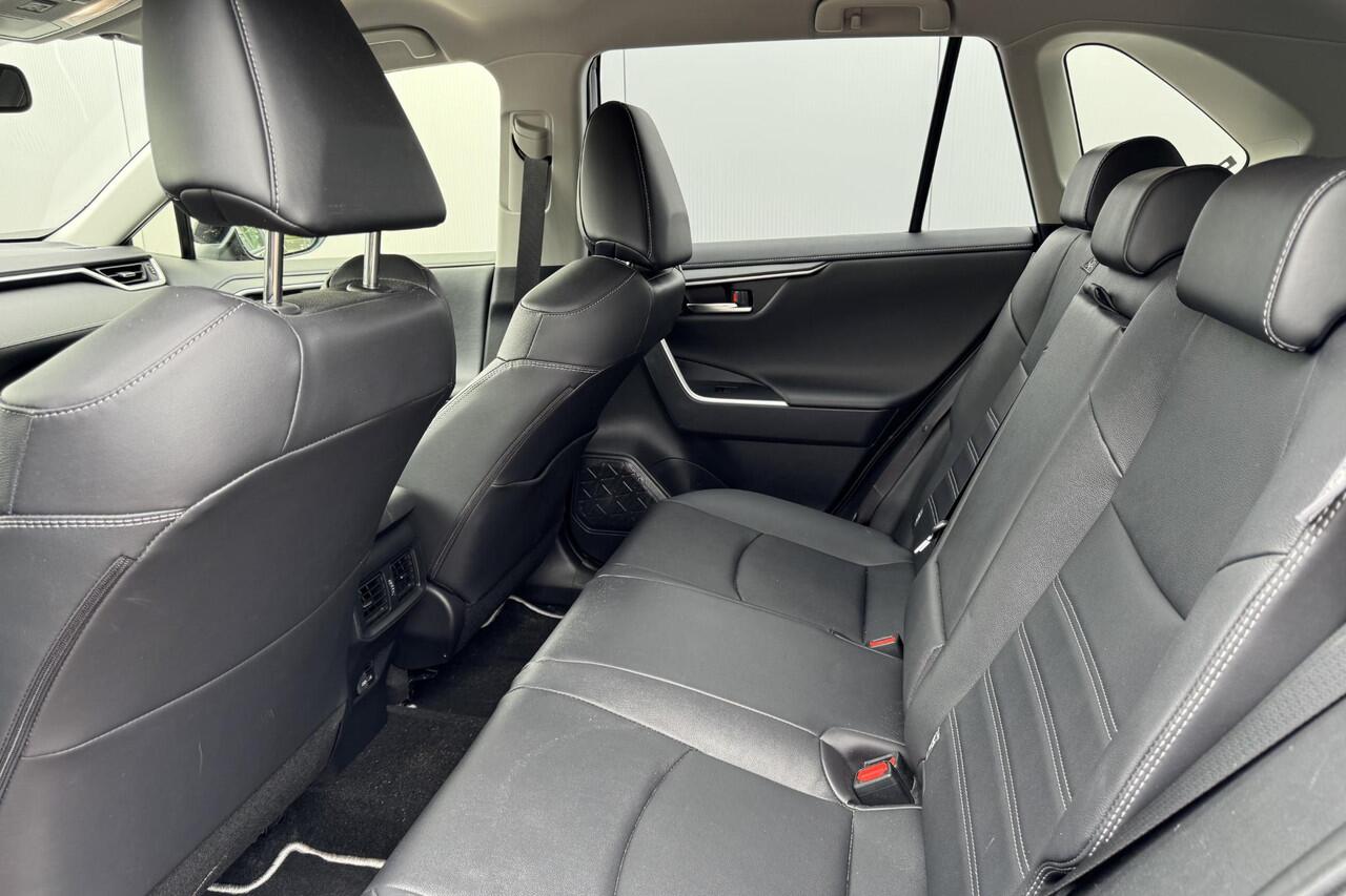Toyota RAV4 2.5 Hybrid AWD Executive Navigatie, Stoel- & Stuurwielverwarming, Lederen bekleding, Seat memory, Dodehoekdetectie, Parkeersensoren, Achteruitrijcamera