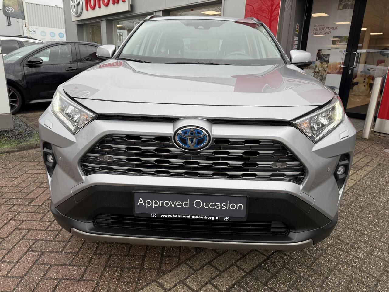 Toyota RAV4 2.5 Hybrid AWD Dynamic Edition | Trekgewicht 1650kg | Stoel- en stuurverwarming | Parkeersensoren v&a | Keyless | Navigatie Apple Carplay/Android Auto |