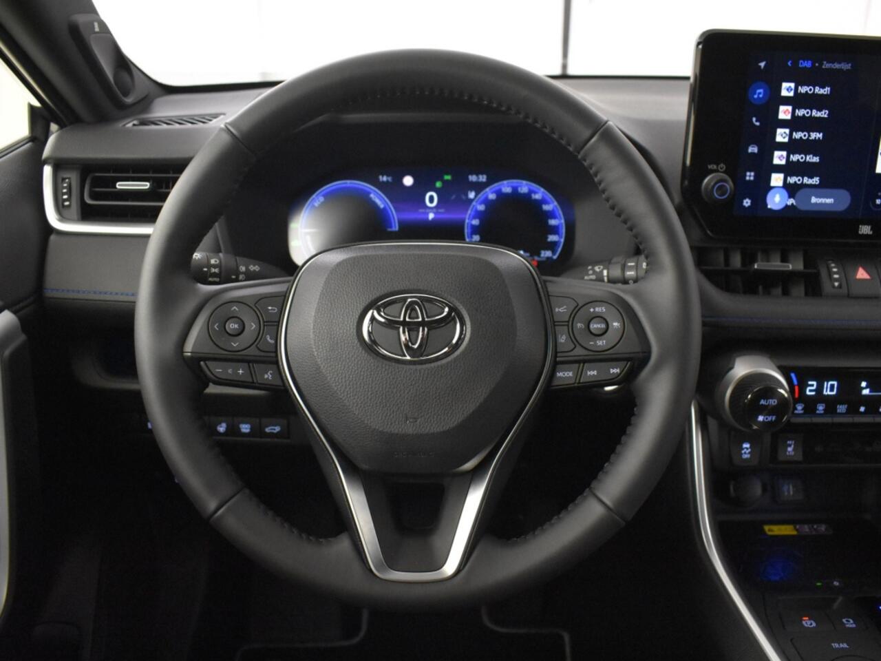 Toyota RAV4 2.5 Hybrid AWD Bi-Tone | JBL | BLIS | 360 Camera