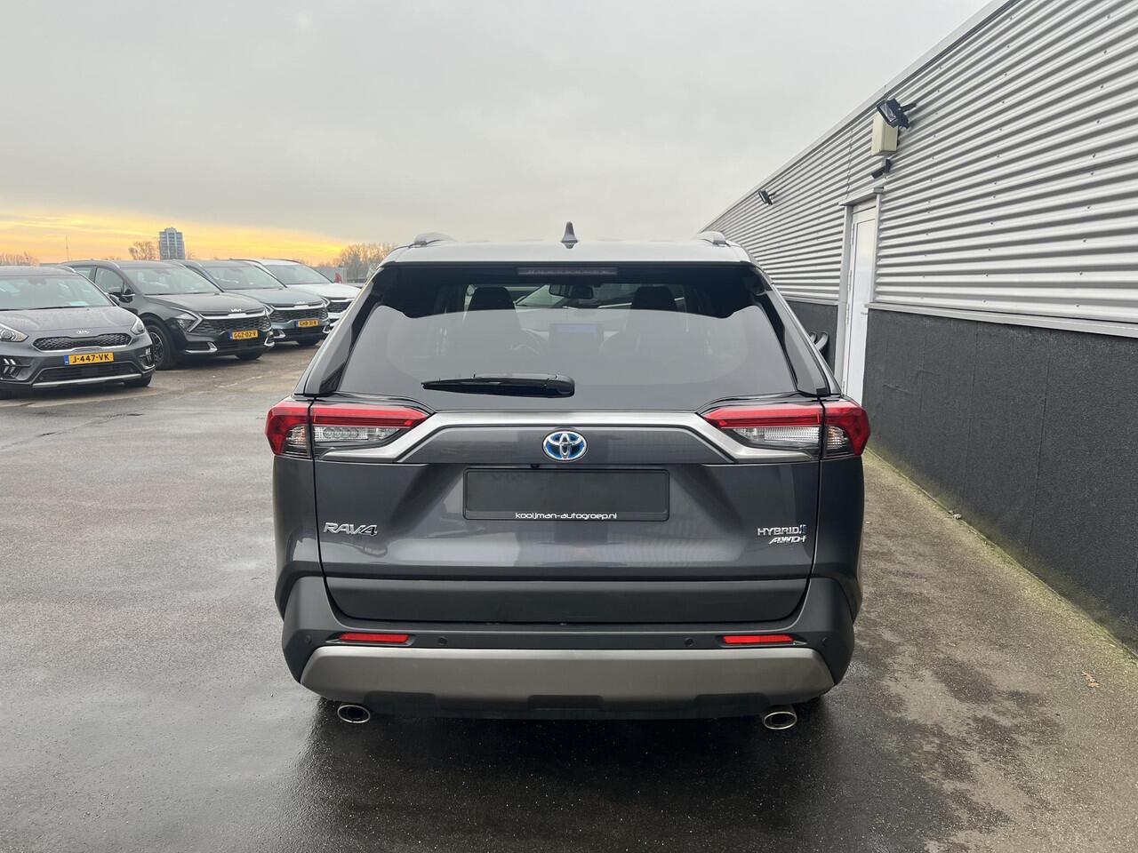 Toyota RAV4 2.5 Hybrid AWD Executive Navigatie, Dodehoekdetectie, LED, Stoel- & Stuurwiel verwarmd, Seat memory, Vol leder