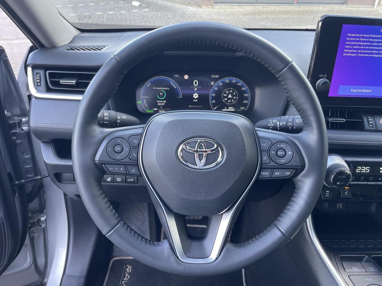 Toyota RAV4 2.5 Hybrid AWD Executive BSM, Winterpakket, 28.000 KM, Lederen bekleding, Stoel met geheugenstand en Electr. verstelbaar